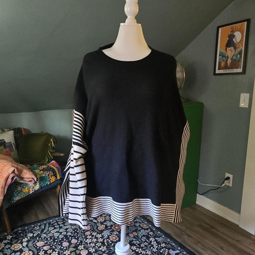 Max Studio Oversized Black Sweater with White Striped Hem & Sleeves